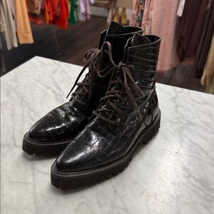 Freda Salvadore Brown Croc Embossed Lace Up Combat Boots Size 7